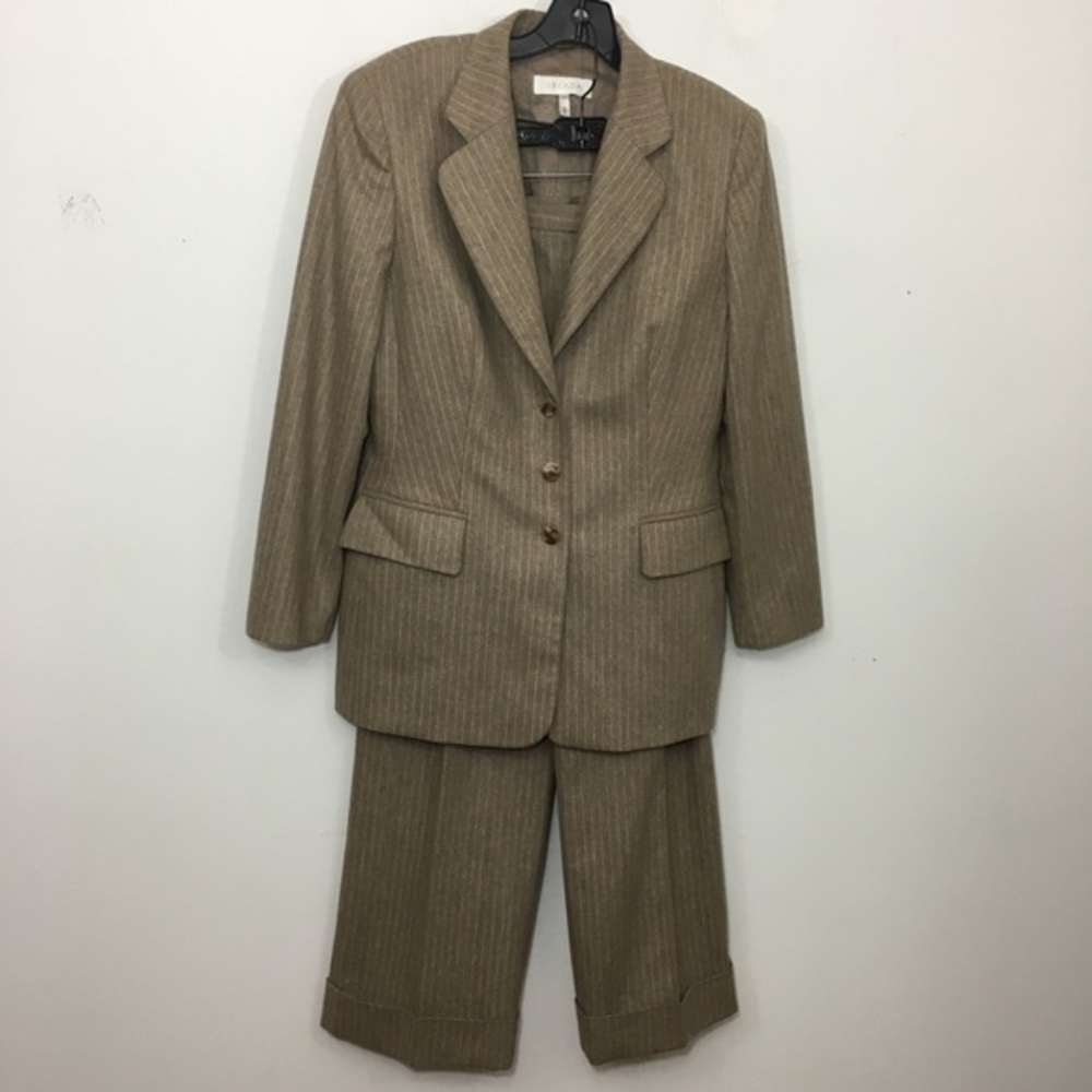 Escada pin striped pant suit set wide leg boxy blazer tan size 10 mens wear